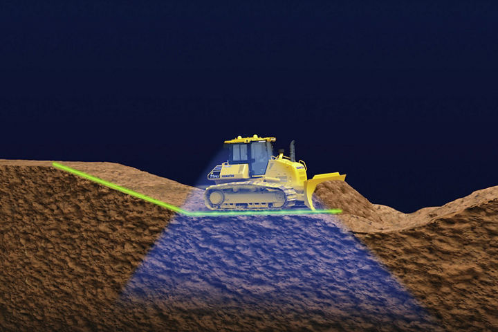 Spreads fill material automatically