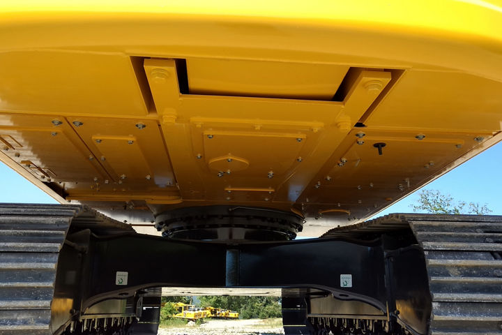 Severe duty revolving frame under covers