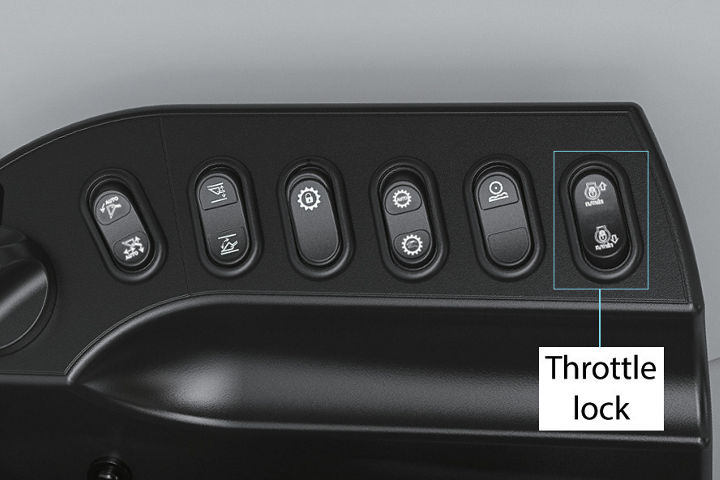 Engine RPM set switch with auto-deceleration