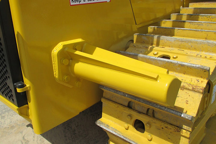 Front and rear striker bars