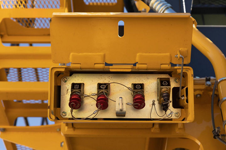 Maintenance features